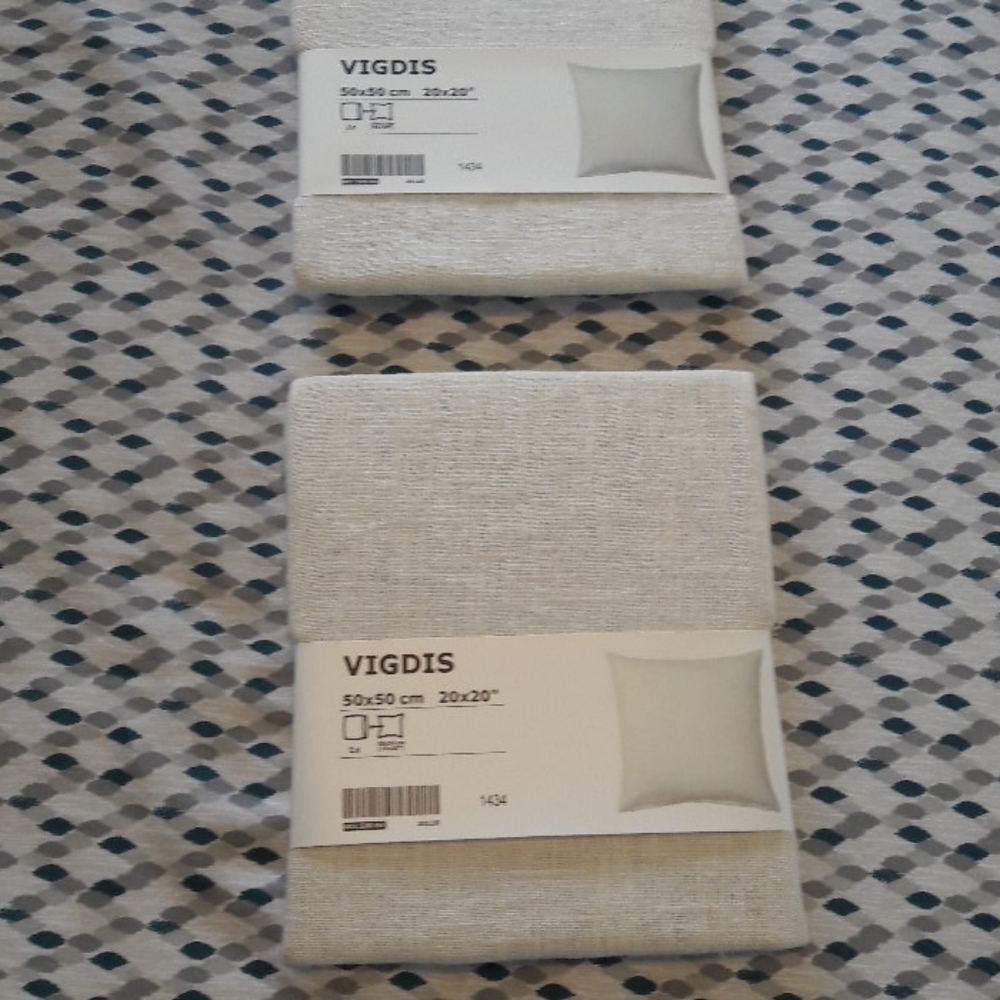 NEW - Beige Cushin Cover - 20" x 20" - Set of two